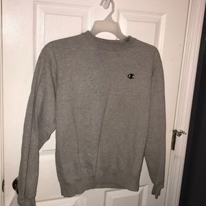 Champion pullover sweater